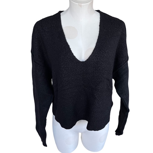 Free people black v neck sweater cropped XSmall - Picture 1 of 15